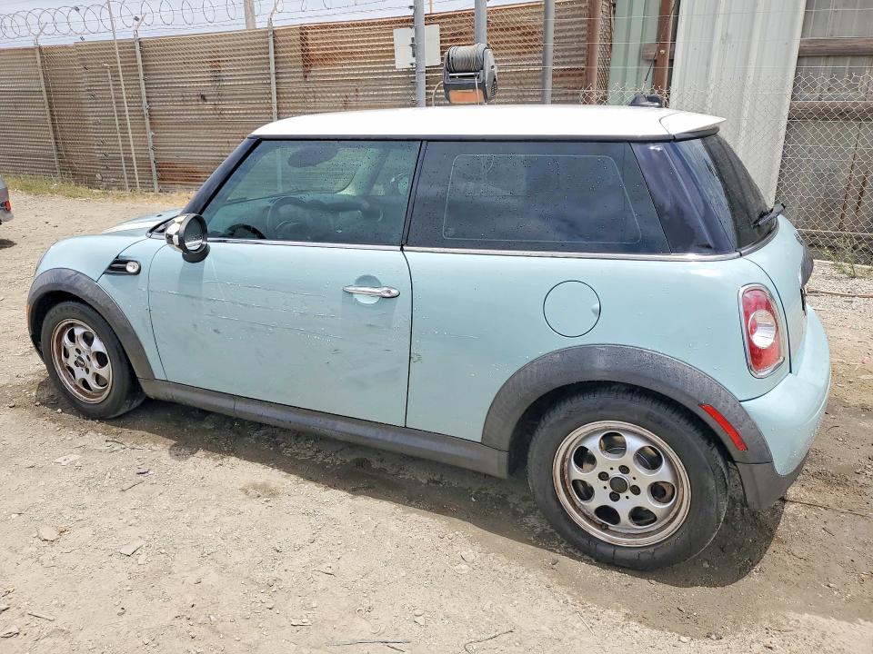 2012 Mini VIN WMWSU3C5XCT260136 COPART salvage auction — SIDE, CA - SALVAGE CERTIFICATE, sold $575 on 2026-07-23 (photo 2)