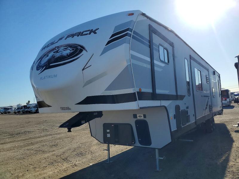 2021 Forest river cherokee Forest river cheroke VIN 5ZT3CT2B2M1216113 COPART salvage auction — REAR END, AZ - CERT OF TITLE - SALVAGE, sold $19,400 on 2026-07-09 (photo 2)