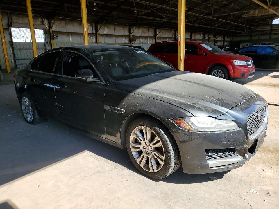 2017 Jaguar Xf VIN SAJBD4BV2HCY32769 COPART salvage auction — SIDE, Nv - Salvage Title (P), sold $1,500 on 2026-07-08 (photo 4)