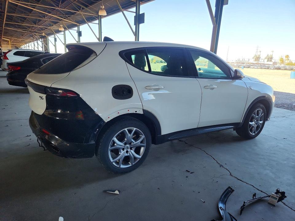2024 Dodge Hornet VIN ZACPDFCW1R3A30029 COPART salvage auction — FRONT END, Fl - Dlr Only Cert Of Destruction (P), sold $1,650 on 2026-08-17 (photo 3)