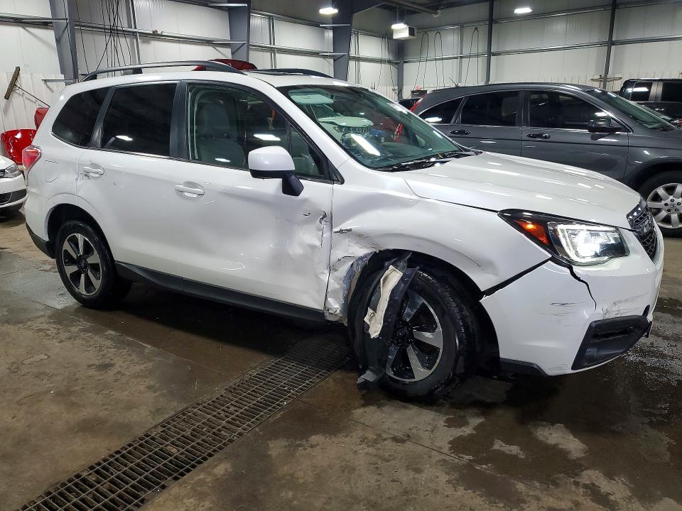 2017 Subaru Forester VIN JF2SJARCXHH509939 COPART salvage auction — FRONT END, Mn - Cert Of Title-Salvage, sold $5,100 on 2026-07-28 (photo 4)