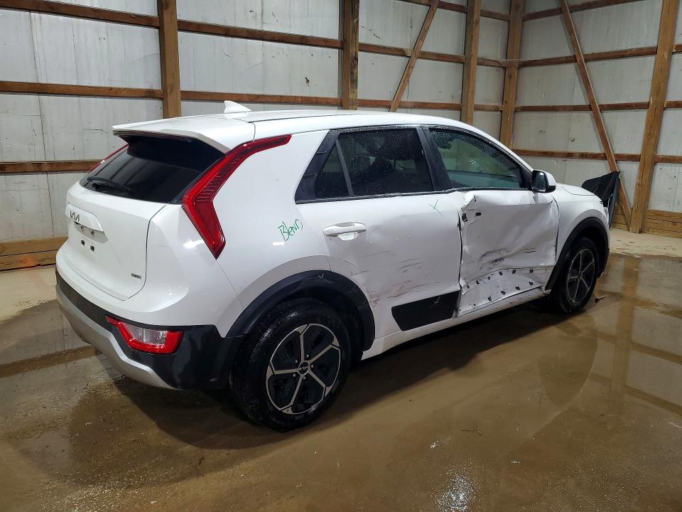 2026 Kia Niro VIN KNDCP3LE5T5318592 COPART salvage auction — SIDE, OH - CERTIFICATE OF TITLE, sold $8,600 on 2026-07-20 (photo 3)