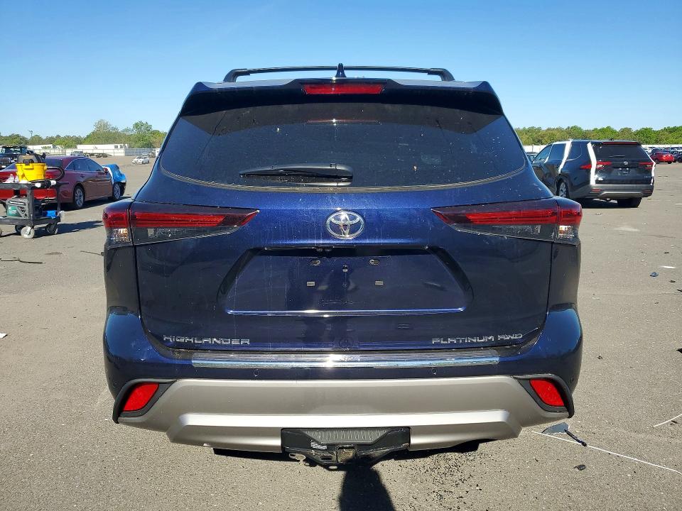 2026 Toyota Highlander VIN 5TDKDRBH9TS598045 COPART salvage auction — WATER/FLOOD, Ny - Mv907A-Flood Salvage, sold $80 on 2026-07-29 (photo 6)