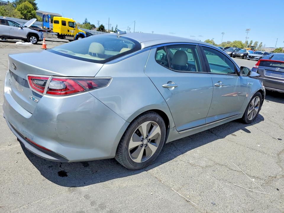 2015 Kia VIN KNAGN4AD6F5082009 COPART salvage auction — FRONT END, Ca - Salvage Certificate, sold $475 on 2026-07-06 (photo 3)