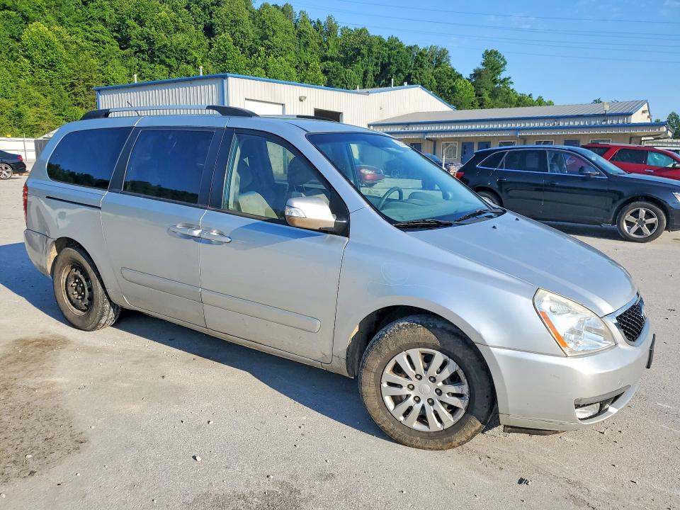 2014 Kia SEDONA VIN KNDMG4C75E6538758 COPART salvage auction — VANDALISM, Wv - Certificate Of Title, sold $375 on 2026-07-09 (photo 4)