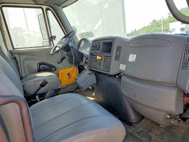 2005 International 4000 series VIN 1HTMMAAL65H694595 COPART salvage auction — NORMAL WEAR, Pa - Cert Of Title, sold $6,900 on 2026-07-08 (photo 5)