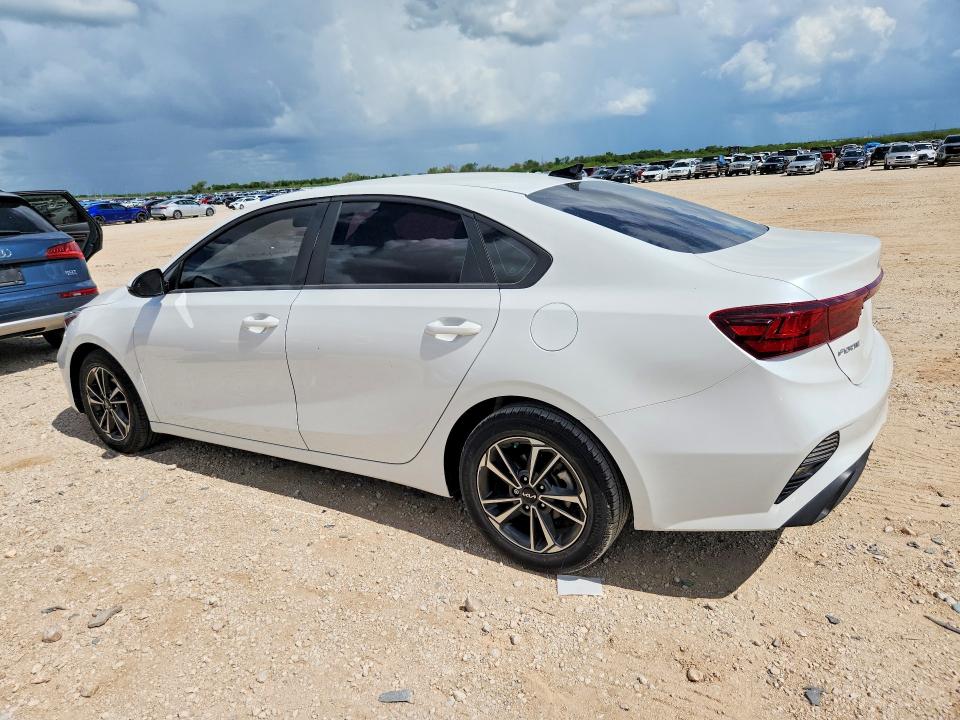 2023 Kia Forte VIN 3KPF24AD1PE688220 COPART salvage auction — MINOR DENT/SCRATCHES, Tx - Certificate Of Title (P), sold $6,500 on 2026-07-02 (photo 2)