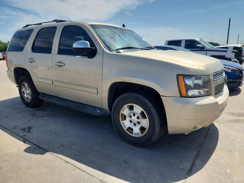 2012 Chevrolet Tahoe VIN 1GNSKBE08CR128288 COPART salvage auction — NORMAL WEAR, Tx - Certificate Of Title (P), sold $875 on 2026-07-02 (photo 4)