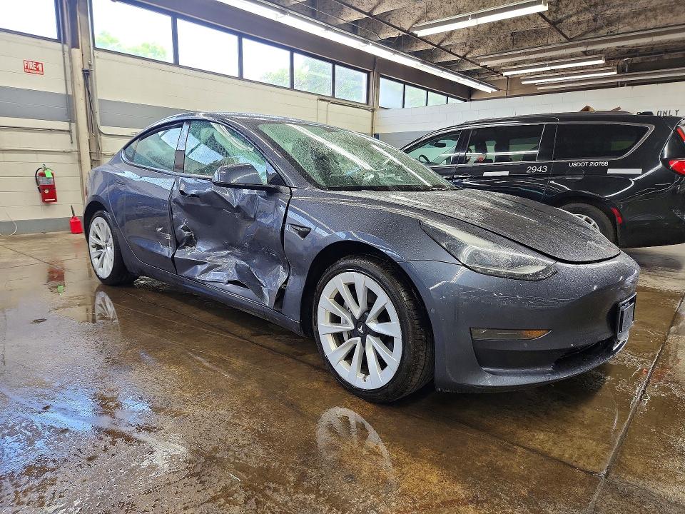 2022 Tesla Model 3 VIN 5YJ3E1EA1NF369075 COPART salvage auction — FRONT END, Il - Salvage Certificate, sold $4,550 on 2026-08-03 (photo 4)