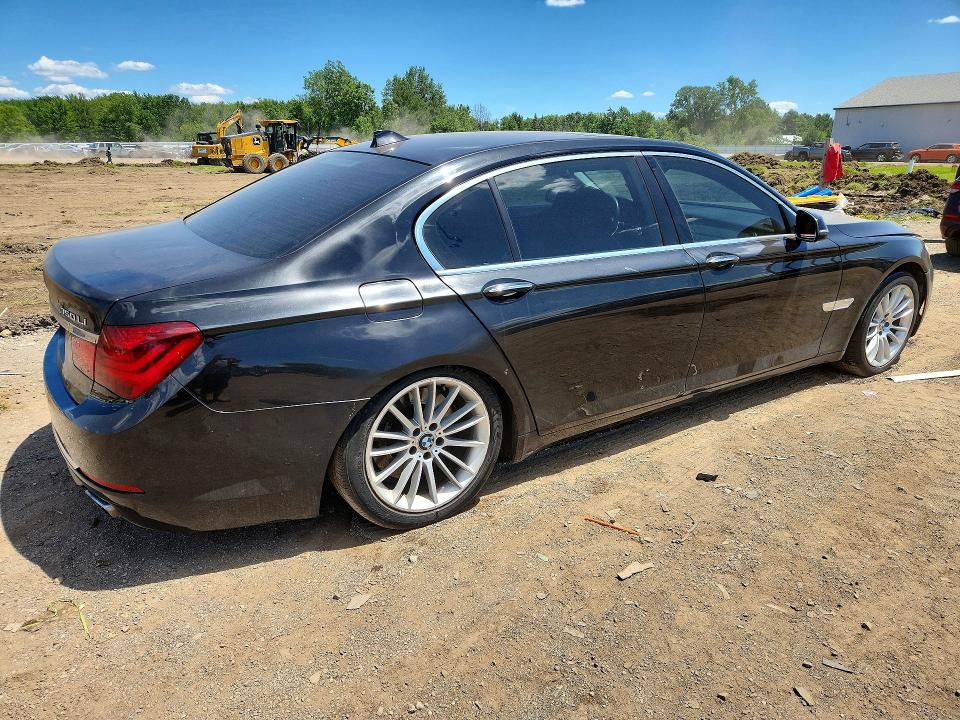 2013 BMW VIN WBAYF8C52DD140067 COPART salvage auction — MINOR DENT/SCRATCHES, Oh - Certificate Of Title, sold $425 on 2026-07-20 (photo 3)