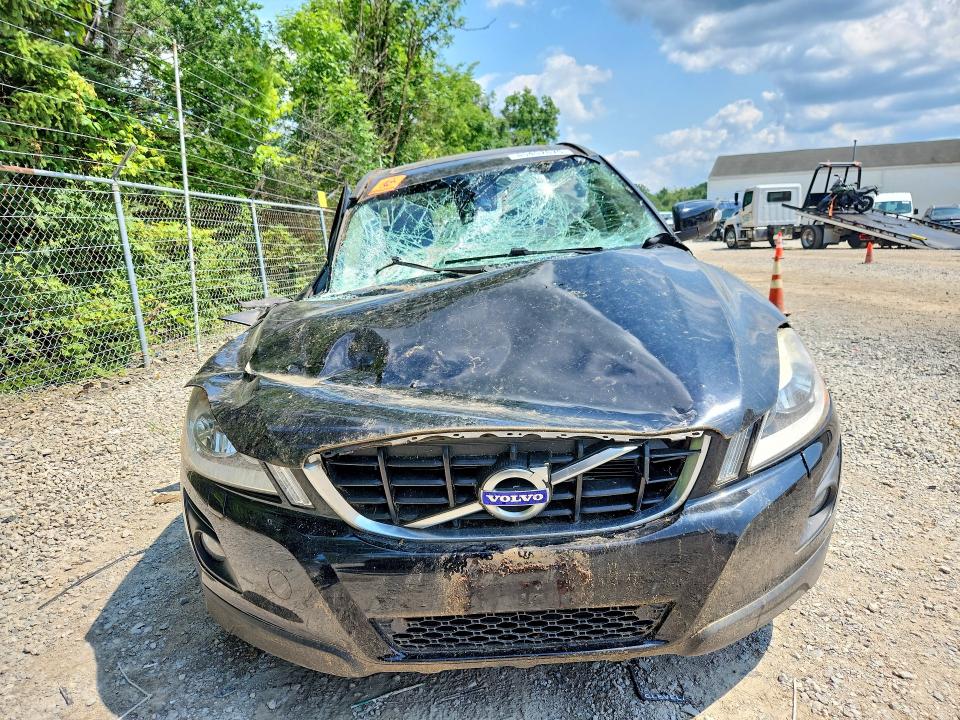 2010 Volvo Xc60 VIN YV4982DZ5A2065174 COPART salvage auction — ALL OVER, Oh - Cert Of Title-Salvage, sold $80 on 2026-08-19 (photo 5)