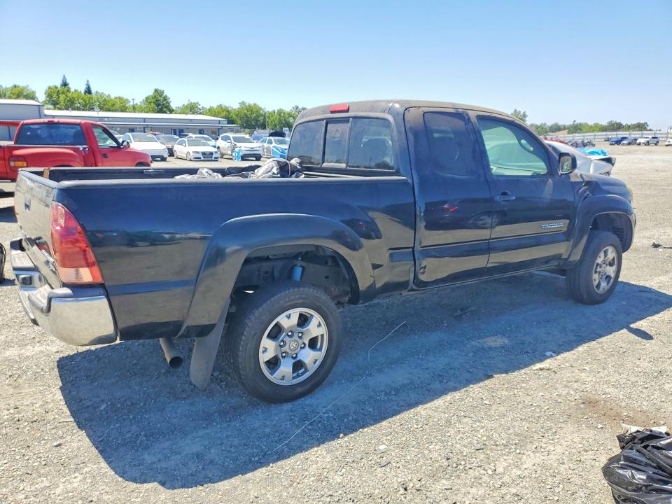 2006 Toyota Tacoma VIN 5TETX62N76Z232320 COPART salvage auction — VANDALISM, Ca - Salvage Certificate, sold $3,700 on 2026-07-16 (photo 3)