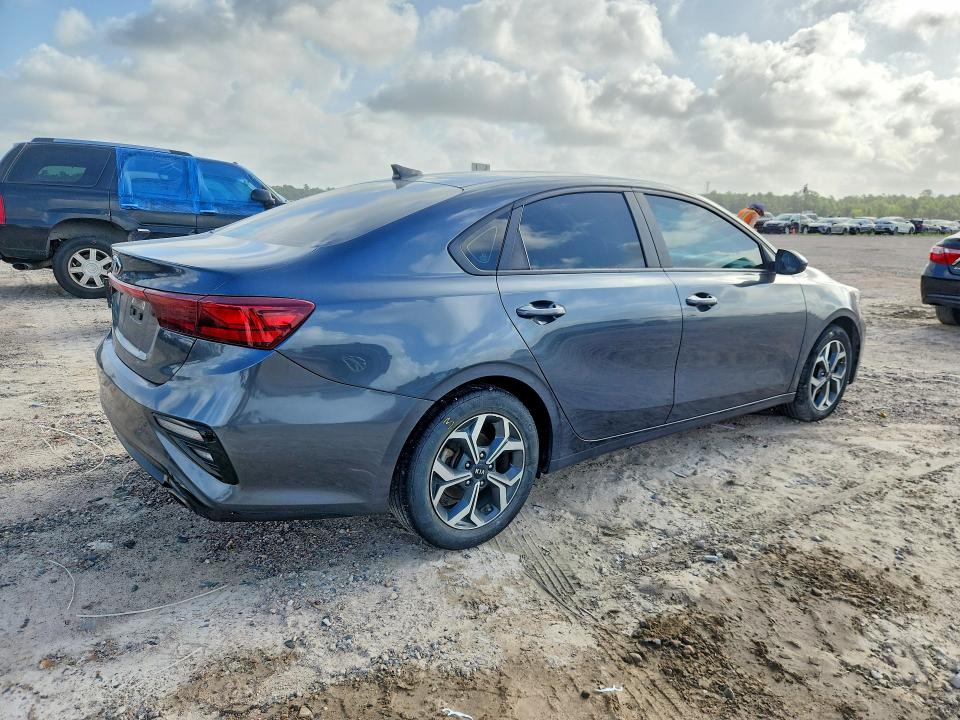 2021 Kia Forte VIN 3KPF24AD6ME274314 COPART salvage auction — WATER/FLOOD, Tx - Salvage Title-Flood Damage, sold $2,650 on 2026-07-02 (photo 3)