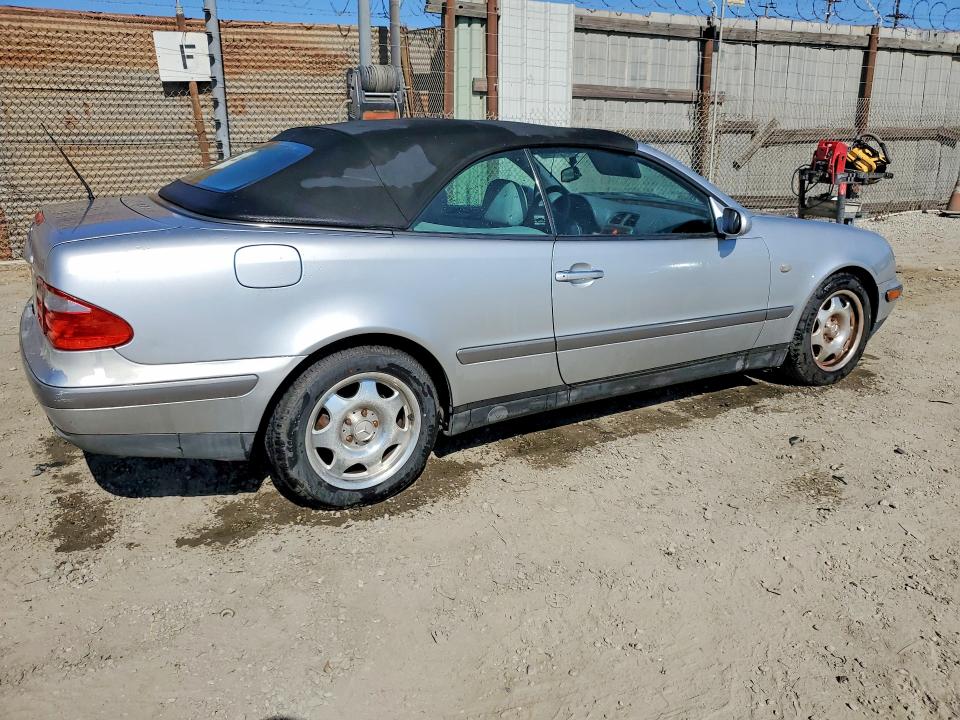 1999 Mercedes-benz Clk-class VIN WDBLK65G2XT027059 COPART salvage auction — MINOR DENT/SCRATCHES, Ca - Salvage Certificate, sold $225 on 2026-07-13 (photo 3)