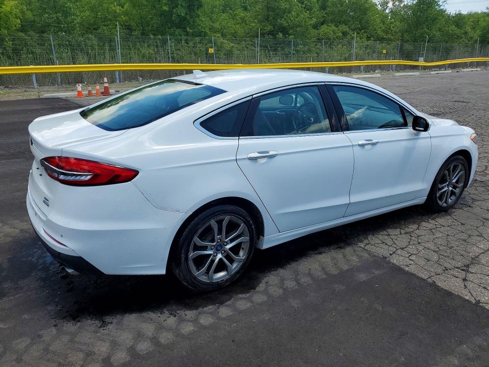 2019 Ford Fusion VIN 3FA6P0CDXKR150713 COPART salvage auction — MINOR DENT/SCRATCHES, Il - Certificate Of Title, sold $2,050 on 2026-07-31 (photo 3)