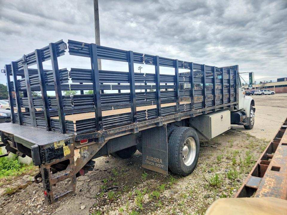 2000 International VIN 1HTSCAAN8YH242003 COPART salvage auction — MINOR DENT/SCRATCHES, Va - Cert Of Title - Salvage, sold $2,750 on 2026-07-08 (photo 3)
