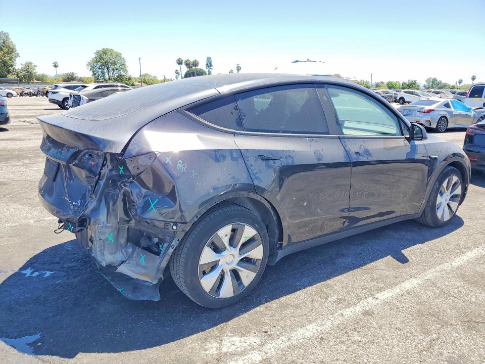 2024 Tesla VIN 7SAYGAEE8RF037534 COPART salvage auction — REAR END, CA - SALVAGE CERTIFICATE, sold $14,100 on 2026-07-24 (photo 3)