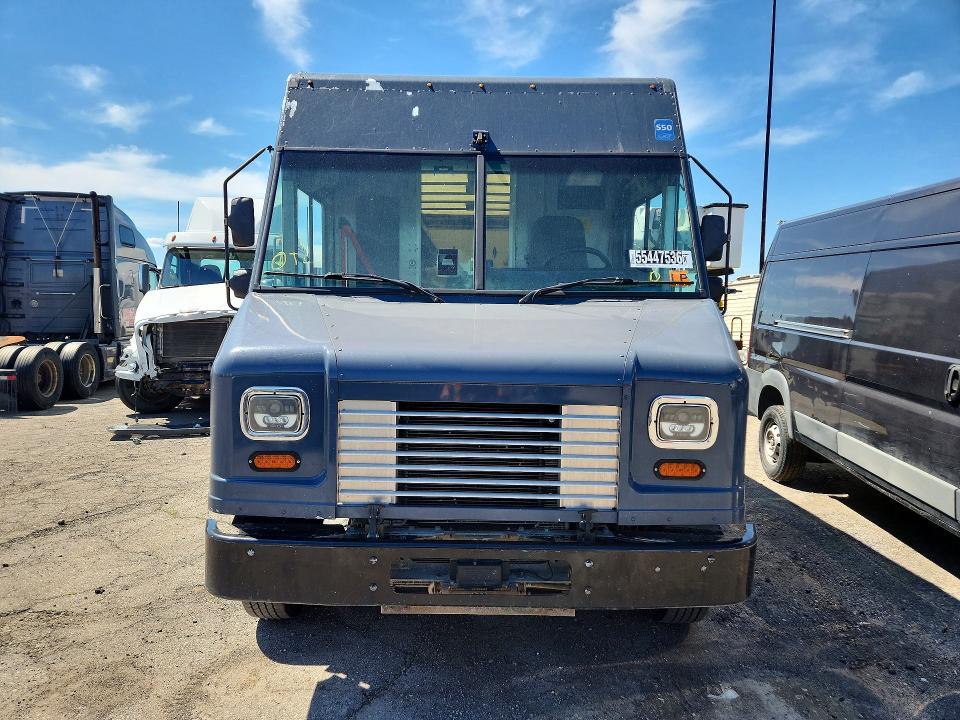 2021 Ford F59 VIN 1F65F5KN2M0A01962 COPART salvage auction — MINOR DENT/SCRATCHES, Mi - Certificate Of Title, sold $21,000 on 2026-07-07 (photo 4)