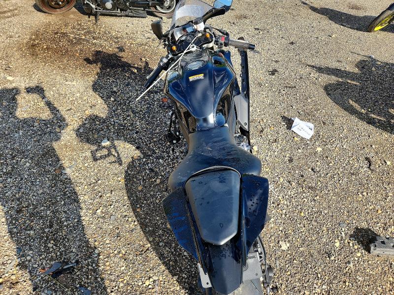 2025 Yamaha Yzf VIN JYARM38E4SA017518 COPART salvage auction — FRONT END, Il - Salvage Certificate, sold $1,600 on 2026-08-20 (photo 6)