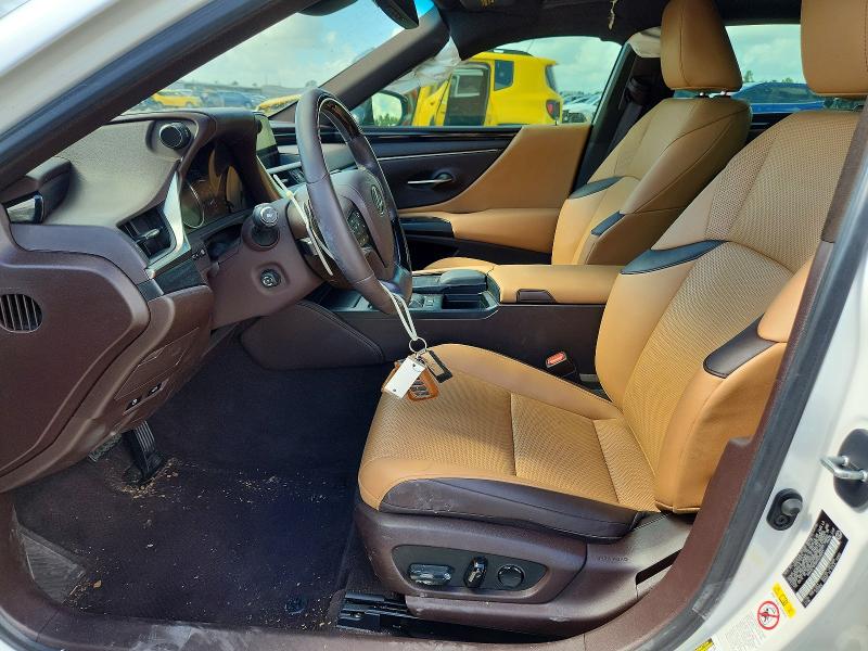 2019 Lexus ES VIN 58ABZ1B16KU039041 COPART salvage auction — SIDE, Tx - Certificate Of Title, sold $15,600 on 2026-07-31 (photo 7)