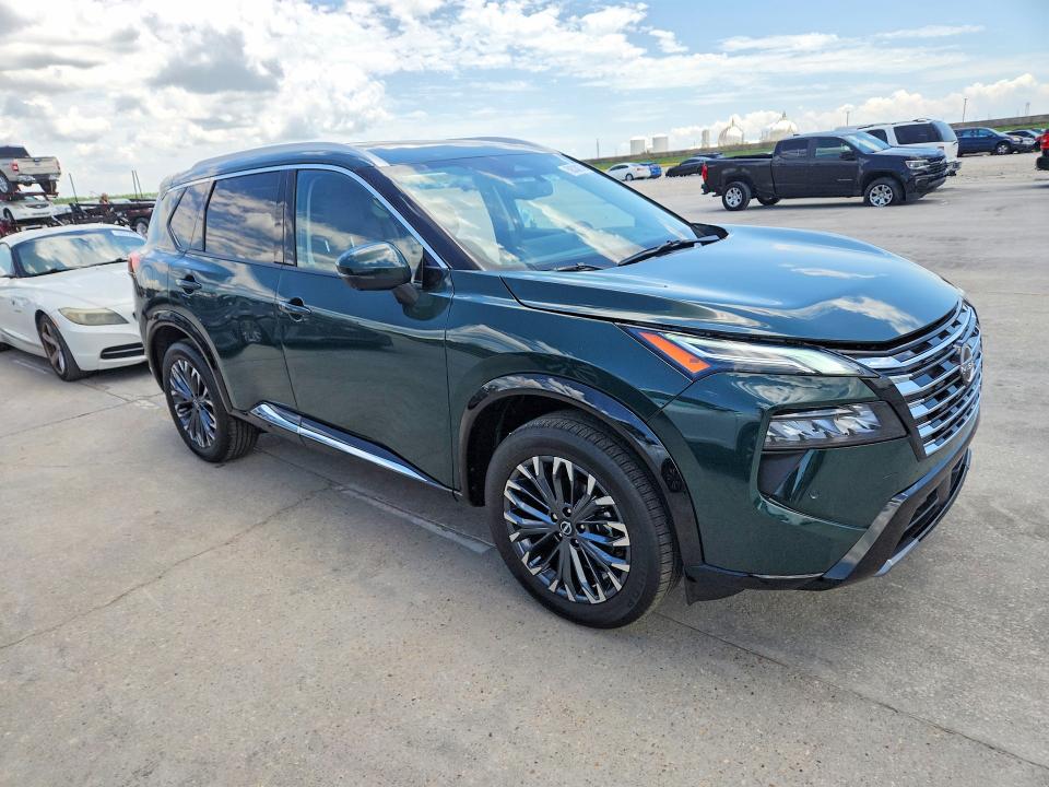 2026 Nissan Rogue VIN JN8BT3DD5TW313727 COPART salvage auction — MINOR DENT/SCRATCHES, La - Cert Of Title-Salvage, sold $12,100 on 2026-07-29 (photo 4)