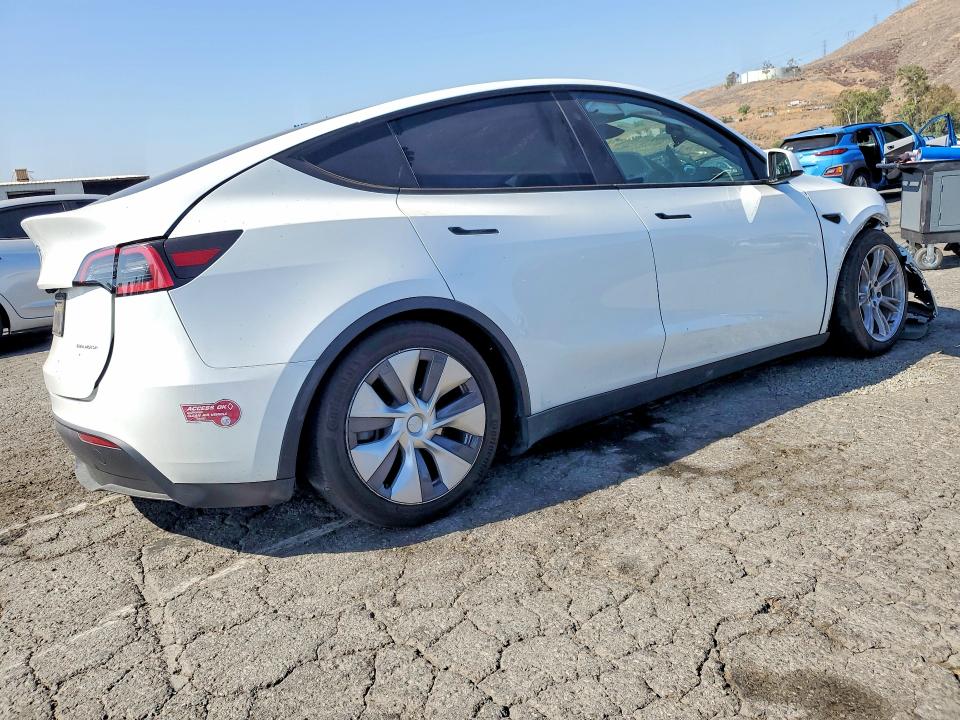 2024 Tesla VIN 7SAYGAEE4RF048305 COPART salvage auction — FRONT END, Ca - Salvage Certificate, sold $6,900 on 2026-07-06 (photo 3)