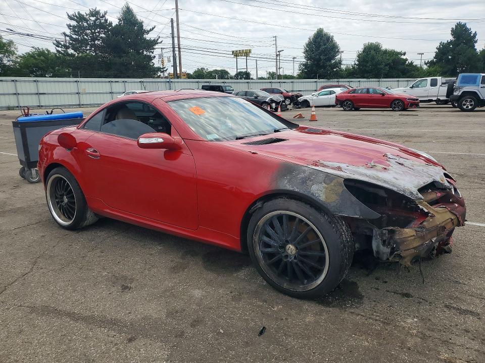 2007 Mercedes-benz Slk-klasse VIN WDBWK54F37F167703 COPART salvage auction — ENGINE BURN, Oh - Cert Of Title-Salvage, sold $325 on 2026-07-15 (photo 4)