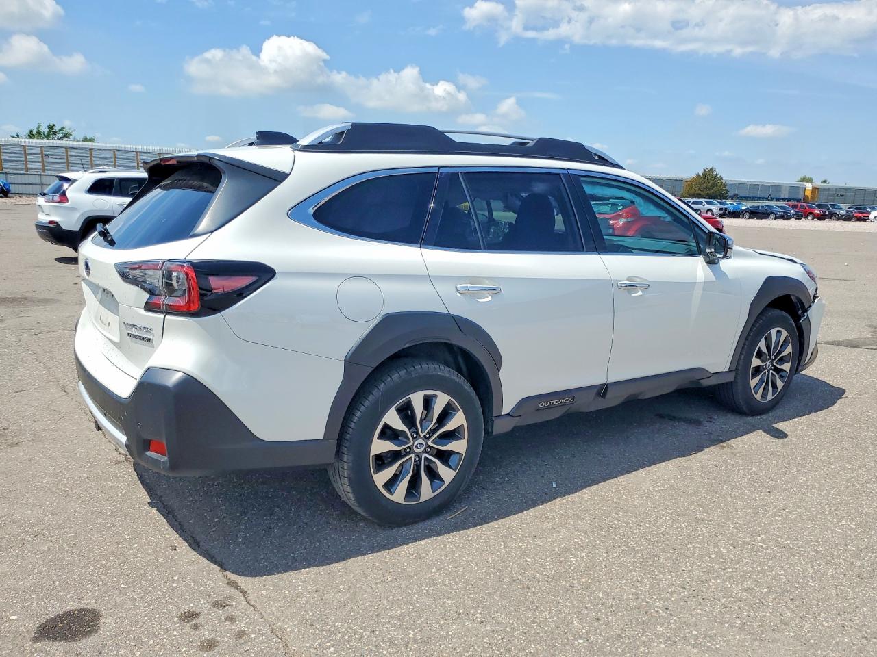 2023 Subaru Outback VIN 4S4BTGPD1P3186136 COPART salvage auction — Front End, MN - CERT OF TITLE-SALVAGE, sold $12,200 on 2026-07-02 (photo 3)