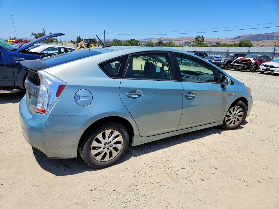 2012 Toyota Prius plug-in VIN JTDKN3DP5C3009749 COPART salvage auction — VANDALISM, Ca - Salvage Certificate, sold $4,250 on 2026-07-14 (photo 3)