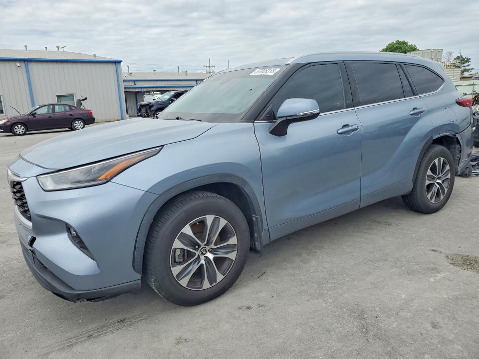 2021 Toyt Highlander VIN 5TDGZRAH2MS048227 COPART salvage auction — SIDE, OK - CERT OF TITLE-SALVAGE, sold $10,600 on 2026-07-22 (photo 1)