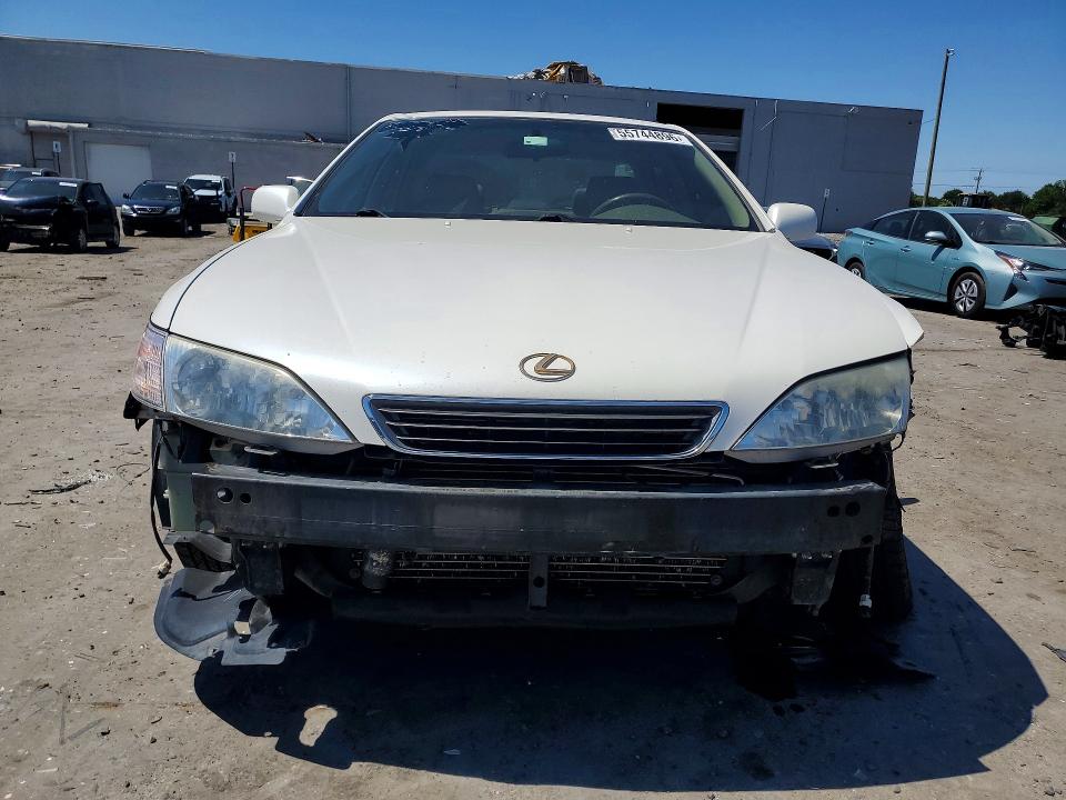 1998 Lexus Es 300 VIN JT8BF28G5W5049595 COPART salvage auction — FRONT END, Ok - Cert Of Title-Salvage, sold $350 on 2026-07-08 (photo 5)