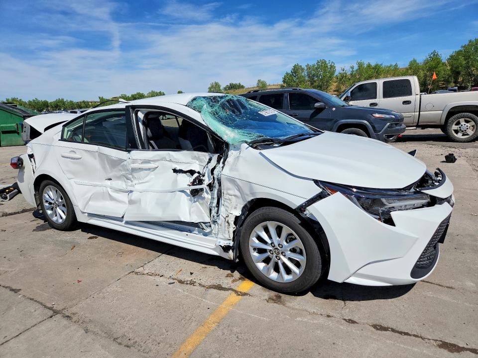 2021 Toyota Corolla VIN JTDVPMAE8MJ123015 COPART salvage auction — ROLLOVER, Co - Public - Salvage Title, sold $1,600 on 2026-07-29 (photo 4)