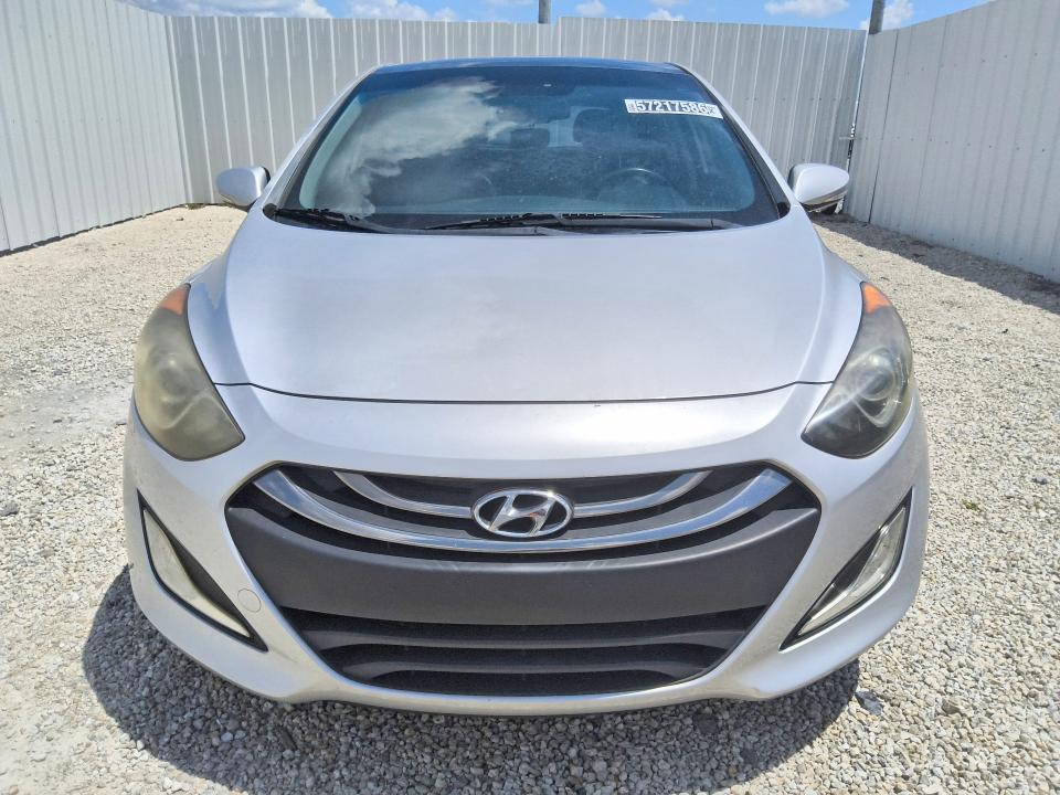 2013 Hyundai Elantra VIN KMHD35LE7DU152669 COPART salvage auction — NORMAL WEAR, FL - CERTIFICATE OF TITLE, sold $625 on 2026-07-16 (photo 5)