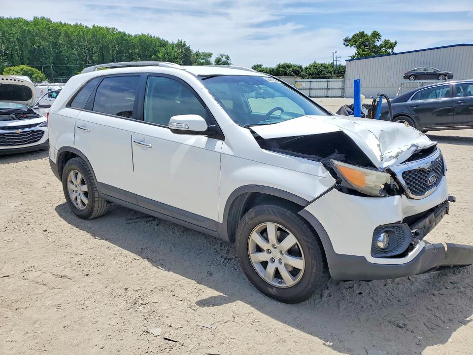 2011 Kia Sorento VIN 5XYKT3A1XBG048885 COPART salvage auction — FRONT END, Va - Cert Of Title - Salvage, sold $175 on 2026-07-21 (photo 4)