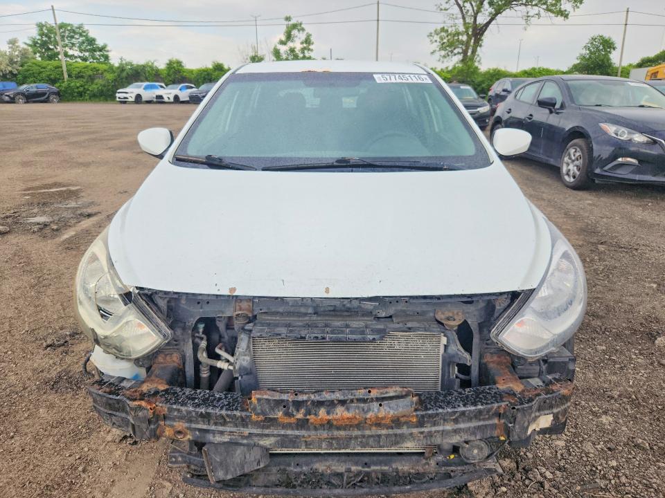 2014 Hyundai Accent VIN KMHCT5AE8EU190847 COPART salvage auction — FRONT END, Qc - Gravement Accidente, sold $375 on 2026-07-14 (photo 5)