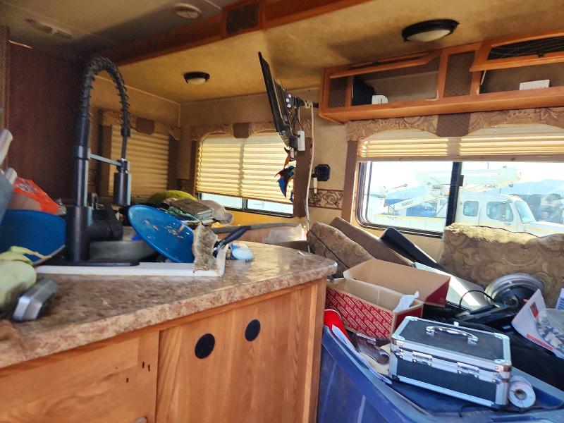 2011 Heartland rv VIN 5SFEB2929BE227402 COPART salvage auction — FRONT END, CO - SALVAGE TITLE, sold $400 on 2026-10-01 (photo 6)