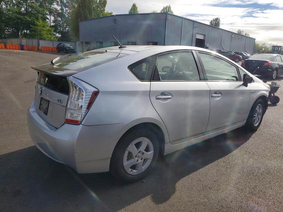 2011 Toyota Prius VIN JTDKN3DU0B5316769 COPART salvage auction — FRONT END, OR - SALVAGE TITLE CERTIFICATE, sold $1,050 on 2026-07-29 (photo 3)