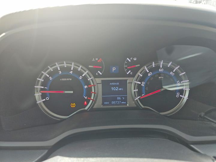2018 Toyota 4runner VIN JTEZU5JR4J5165863 COPART salvage auction — NORMAL WEAR, Tx - Cert Of Title-Rebuilt Salvage (P), sold $9,500 on 2026-07-23 (photo 8)
