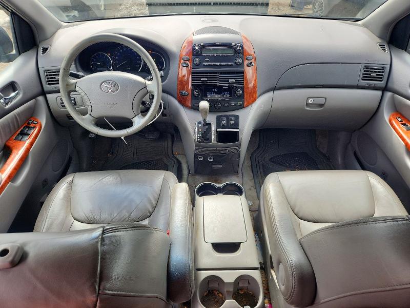 2010 Toyota Sienna VIN 5TDYK4CC8AS338982 COPART salvage auction — NORMAL WEAR, Il - Certificate Of Title, sold $1,350 on 2026-07-14 (photo 8)