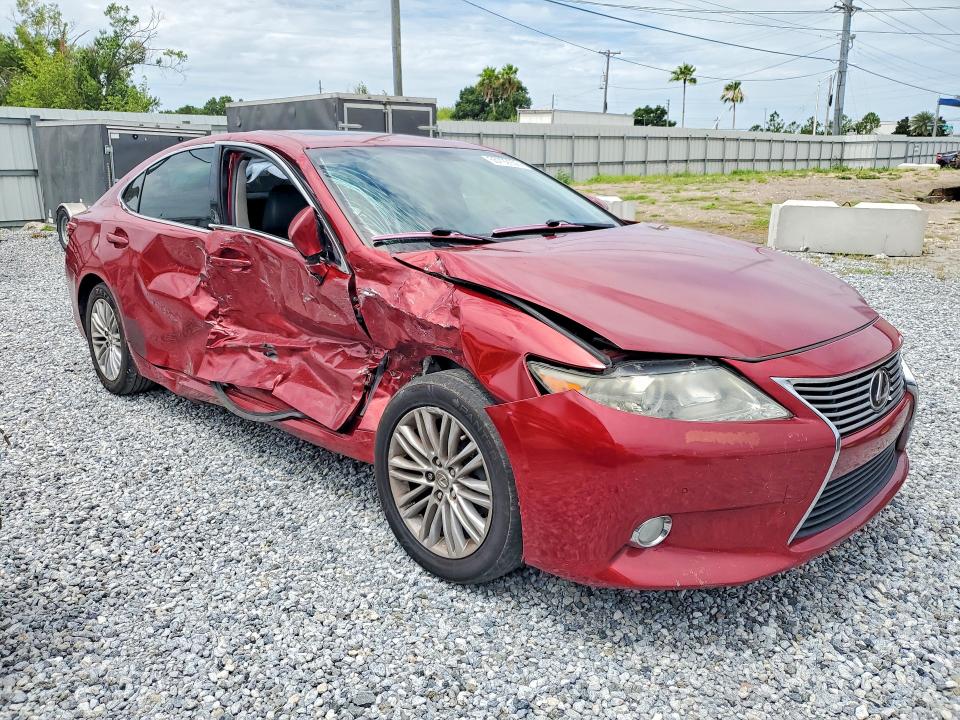 2013 Lexus VIN JTHBK1GG0D2080548 COPART salvage auction — SIDE, Fl - Cert Of Title Slvg Rebuildable, sold $2,100 on 2026-07-06 (photo 4)