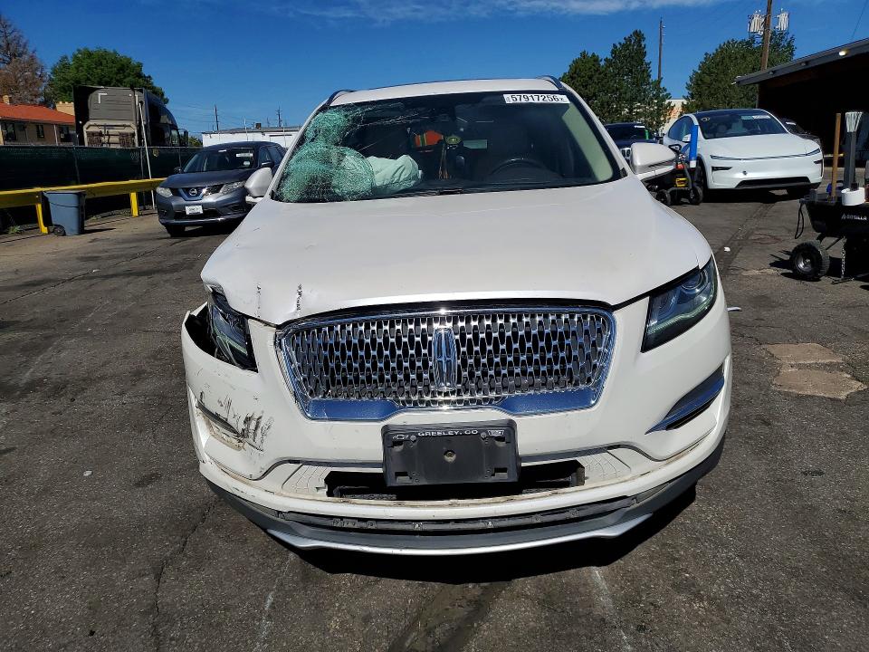 2019 Lincoln VIN 5LMTJ3DH7KUL37670 COPART salvage auction — FRONT END, Co - Public - Salvage Title, sold $1,750 on 2026-07-30 (photo 5)