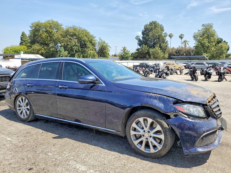 2017 Mercedes-benz E-klasse VIN WDDZH6GB1HA165853 COPART salvage auction — REAR END, Ca - Salvage Certificate, sold $4,550 on 2026-07-24 (photo 4)