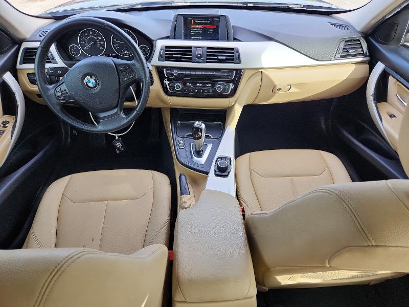 2018 BMW 3er VIN WBA8A9C5XJAH14726 COPART salvage auction — MINOR DENT/SCRATCHES, FL - CERTIFICATE OF TITLE, sold $1,050 on 2026-07-13 (photo 8)
