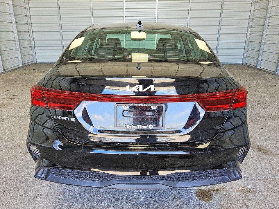 2023 Kia Forte VIN 3KPF24AD0PE622063 COPART salvage auction — MINOR DENT/SCRATCHES, FL - CERTIFICATE OF TITLE, sold $11,300 on 2026-07-07 (photo 6)