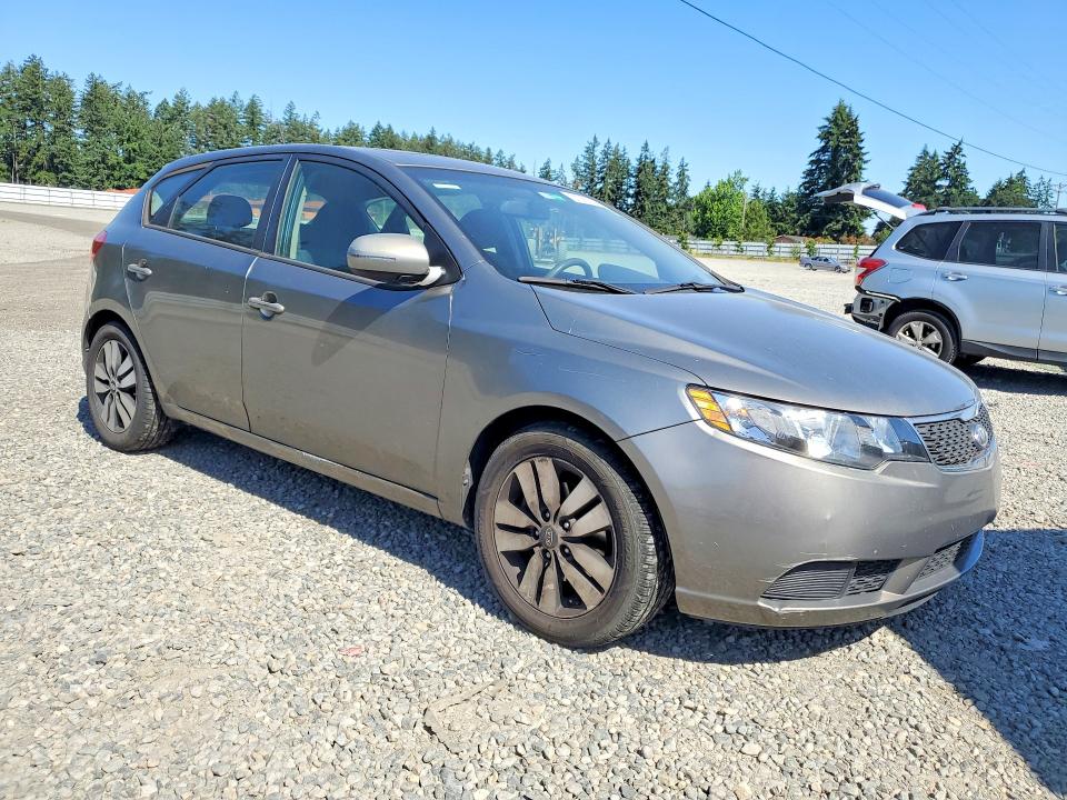 2013 Kia Forte VIN KNAFU5A23D5656050 COPART salvage auction — REAR END, WA - VEHICLE CERT OF OWNERSHIP-TITL, sold $500 on 2026-07-31 (photo 4)