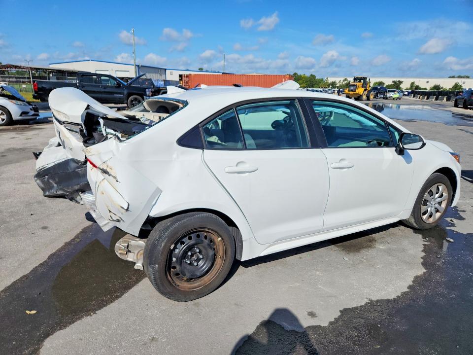 2024 Toyota VIN 5YFB4MDE3RP140881 COPART salvage auction — REAR END, Fl - Certificate Of Destruction, sold $15 on 2026-07-21 (photo 3)