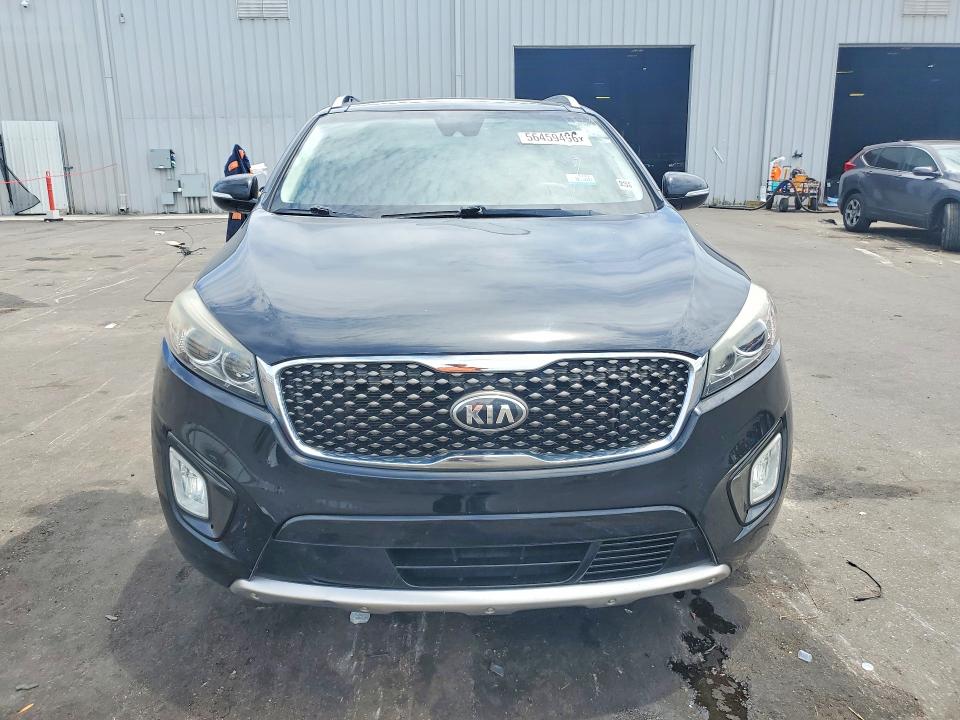 2017 Kia Sorento VIN 5XYPK4A51HG205424 COPART salvage auction — MINOR DENT/SCRATCHES, Fl - Certificate Of Title, sold $5,500 on 2026-07-20 (photo 5)