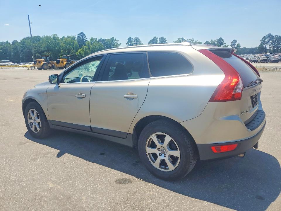 2011 Volvo Xc60 VIN YV4952DZ3B2196761 COPART salvage auction — ROOF, Nc - Salvage Certificate Of Title, sold $925 on 2026-07-23 (photo 2)