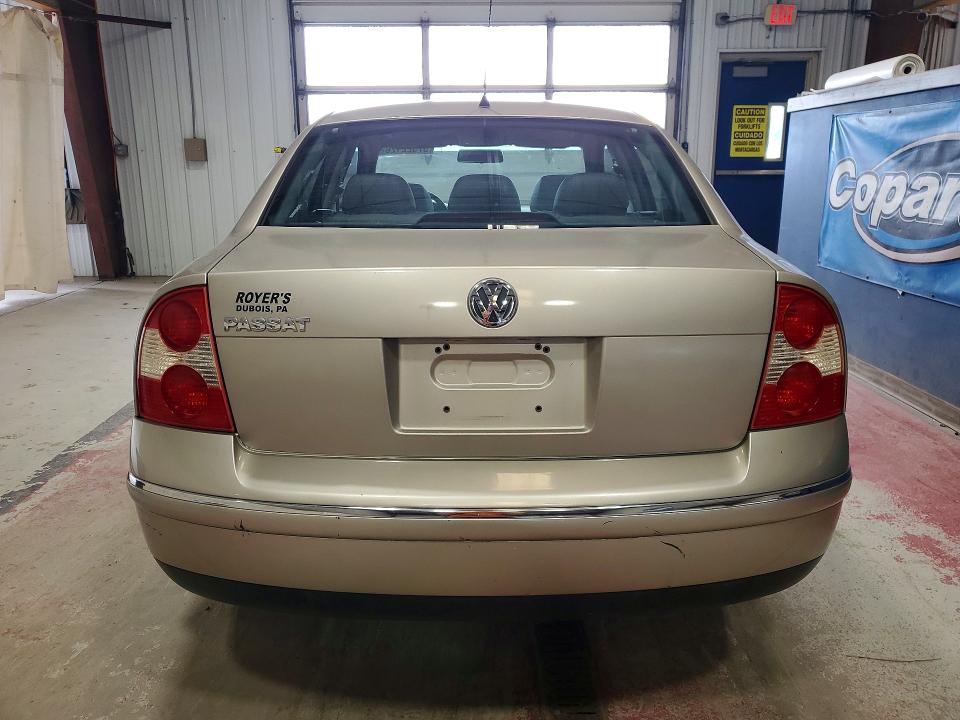 2005 Volkswagen Passat VIN WVWAD63BX5E053050 COPART salvage auction — SIDE, PA - CERT OF SALV-R=RECONSTRUCTED, sold $300 on 2026-08-10 (photo 6)