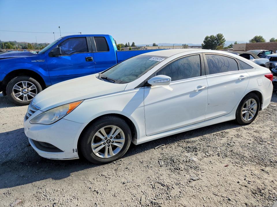 2014 Hyundai Sonata VIN 5NPEB4AC1EH831047 COPART salvage auction — MECHANICAL, Ca - Dis/Dlr/Exp Only Clean Title, sold $1,098 on 2026-07-09 (photo 1)